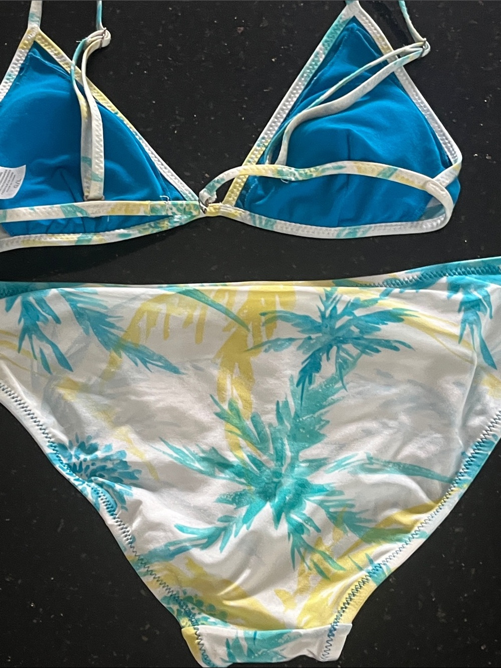Everyday Sunday Large - Triangle Bikini Set - Picture 6 of 10